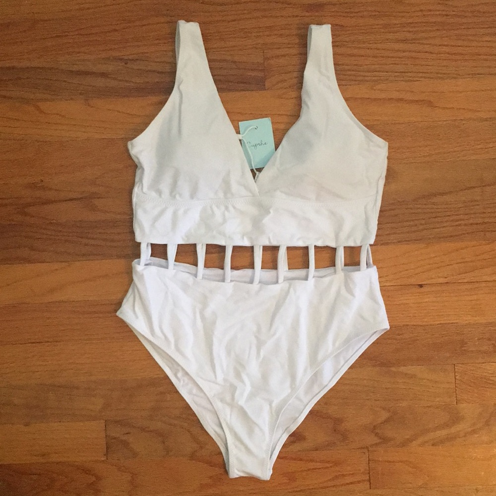 White Cupshe One Piece Swim Suit